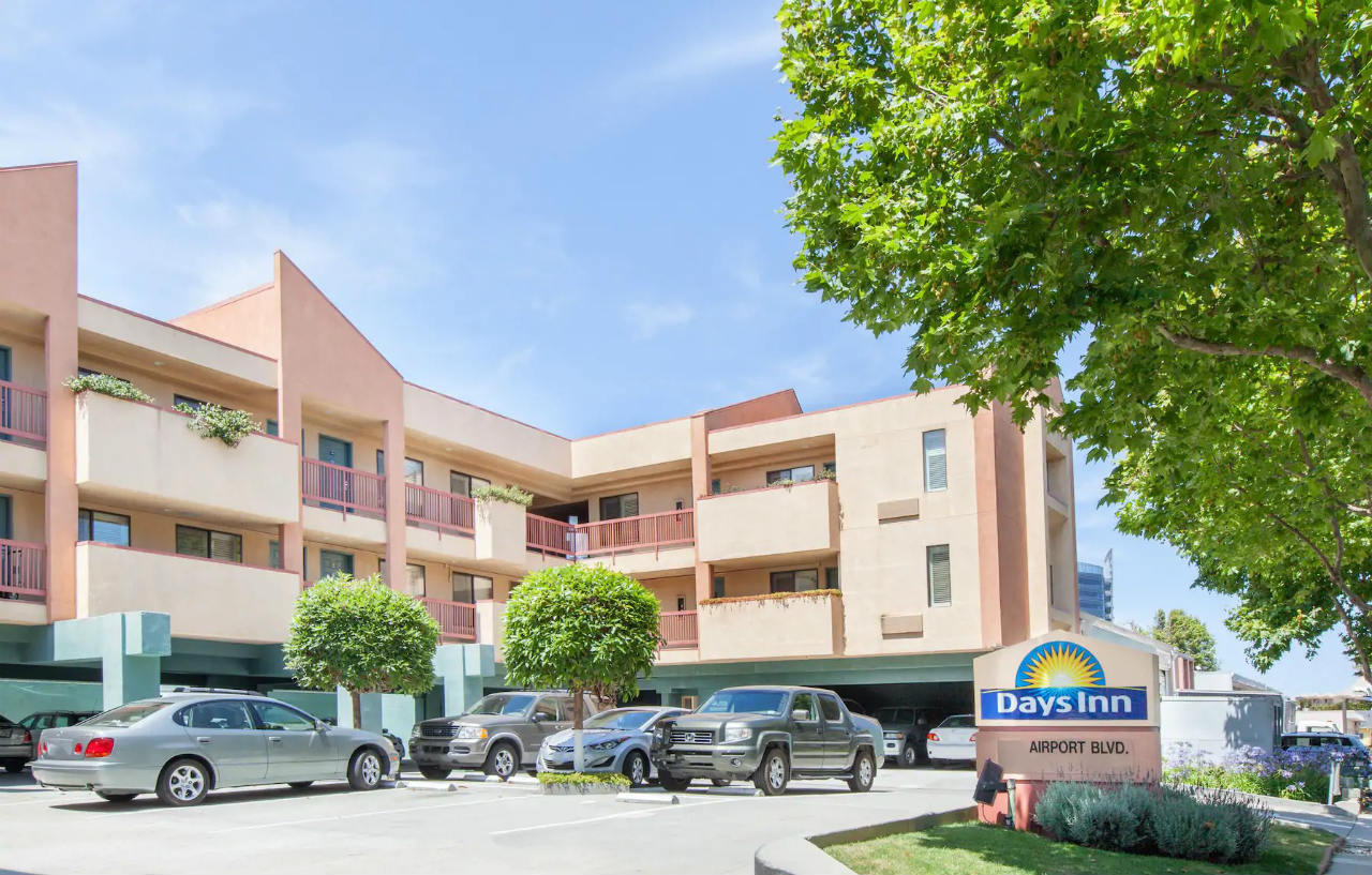 Days Inn By Wyndham San Francisco S/Oyster Point Airport Юг Сан Франциско Экстерьер фото